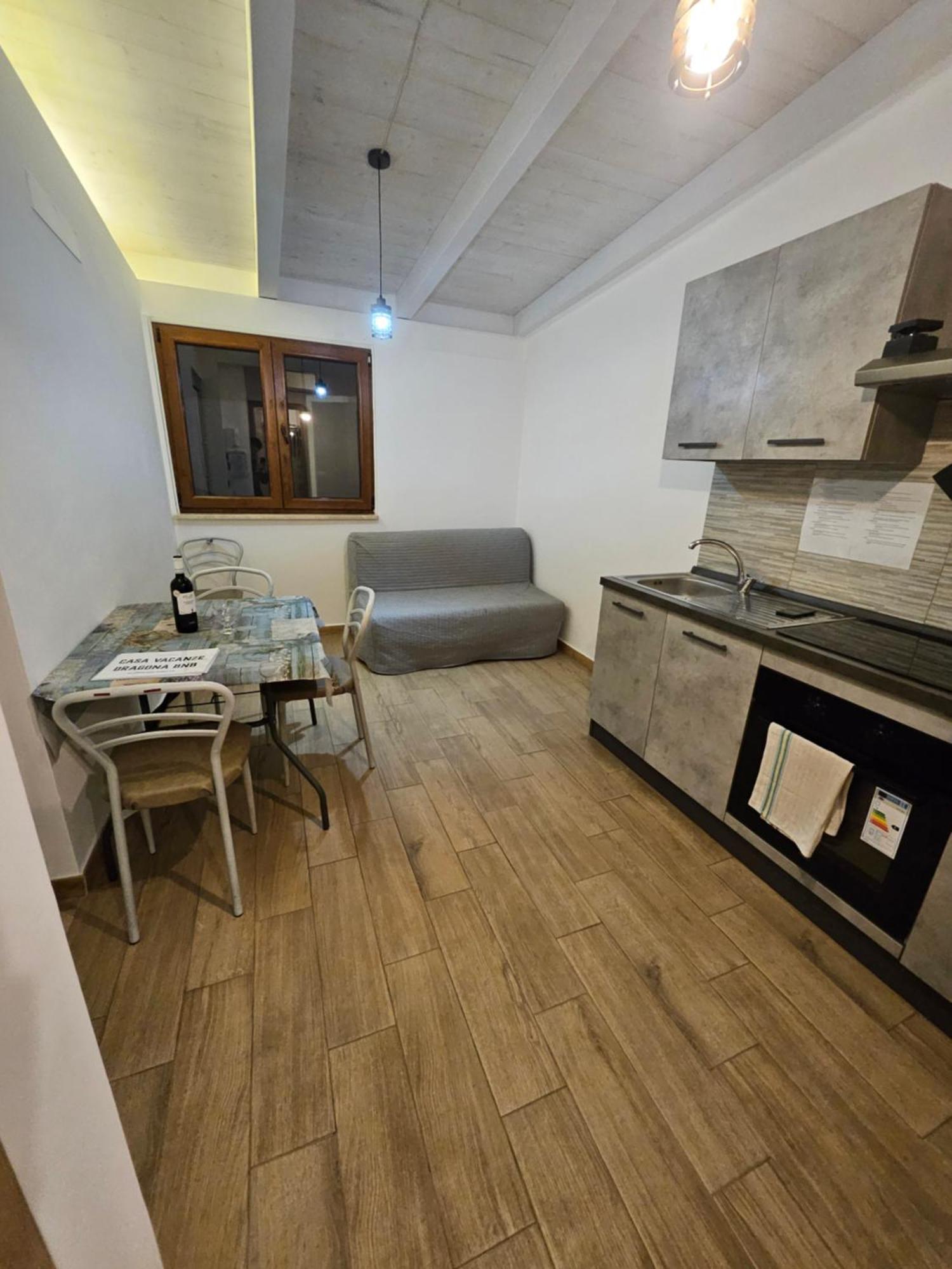 Casa Vacanze Dragona 15 Min Fco 10 Min Ostia Acilia Exterior foto